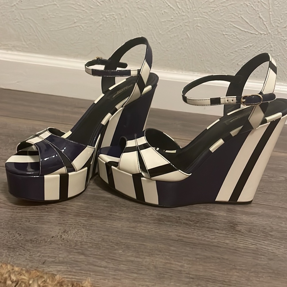Dolce & Gabbana nautical stripe platform wedge sandal. 4.5 inch heel - Picture 6 of 10